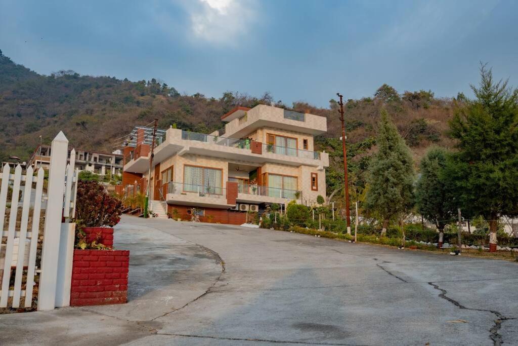 The Sage Villa - Luxury Homestay In Dehradun Extérieur photo