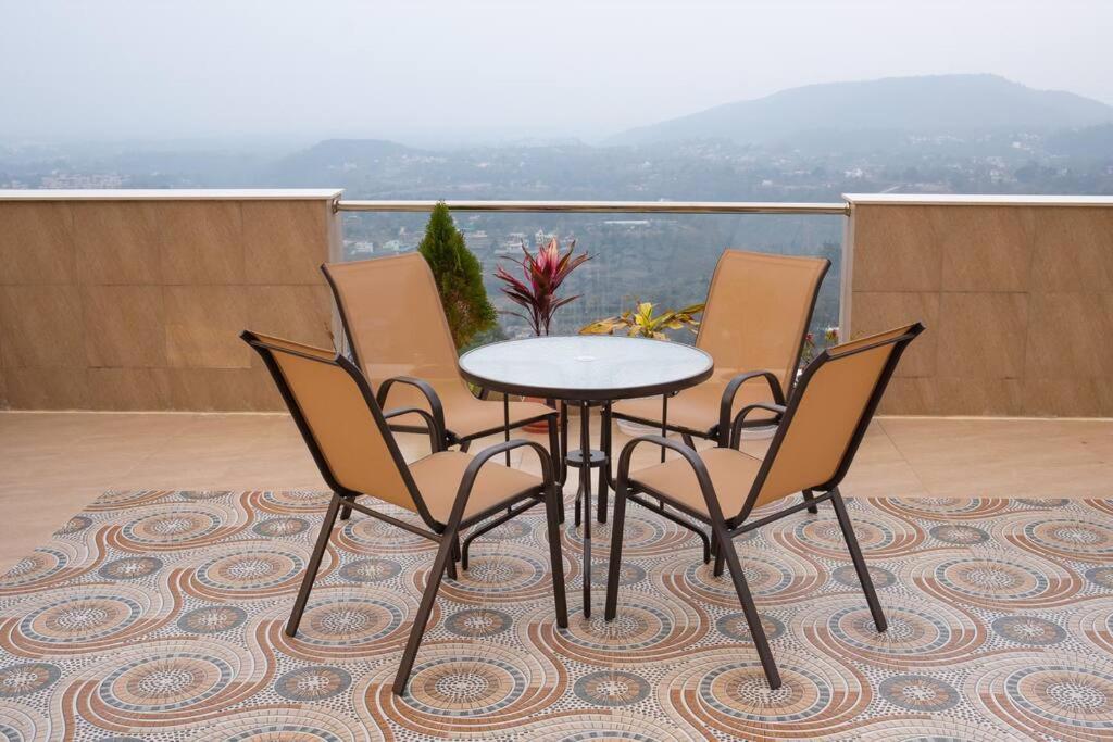 The Sage Villa - Luxury Homestay In Dehradun Extérieur photo