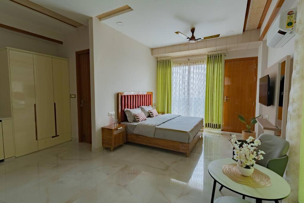 The Sage Villa - Luxury Homestay In Dehradun Extérieur photo